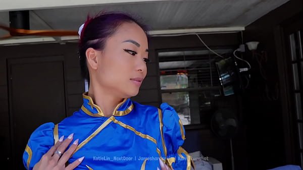 ISTRI SEKSI ASIA MENDAPATKAN DVP MFM ANTAR RAS MIMPI