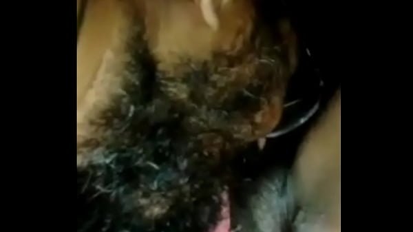 Vagina bhabhi India menjilati di rumah