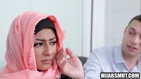 Gadis Muslim tidak punya pilihan selain meniduri pria Amerika
