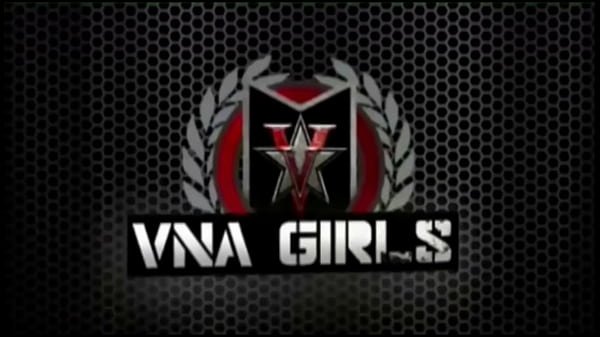 Menggosok Payudara Diminyaki Sara Jay Suka Sesi Fingering Untuk Vagina Krim