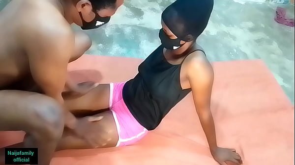 Seks Intens yang Tak Terlupakan Dengan teman saudara perempuan Video xxx remaja hitam seksi porno hitam buatan sendiri resmi keluarga Naija